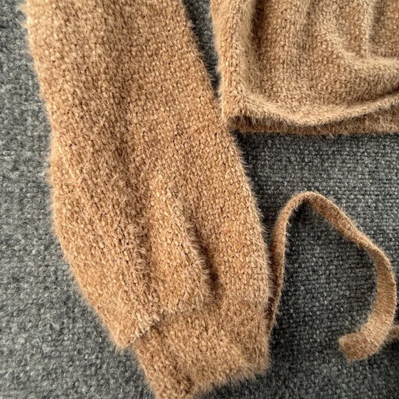 NWT Hollister Women Cardigan Sweater Medium Super Soft Knit Cropped Oversized - Picture 9 of 13